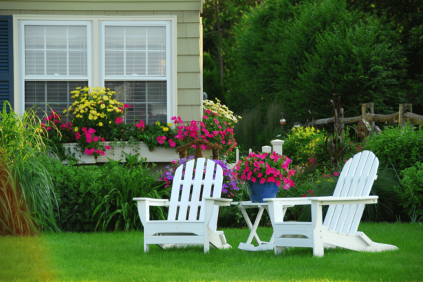 Elevate Your Home Lawn with DIY East Garden Chinese Decor